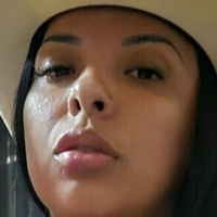 Angie B Meztelen