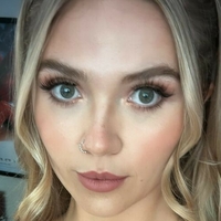Angie Faith Meztelen