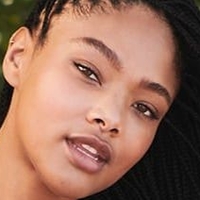 Anita Marshall Meztelen