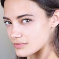 Anja Leuenberger Meztelen