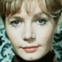 Ann Bell Meztelen