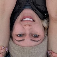 Anna Delos Meztelen