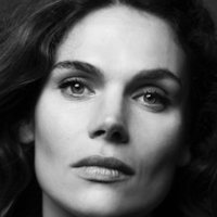 Anna Drijver Meztelen