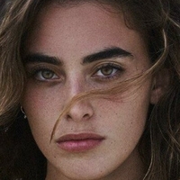 Anna Fuertes Guerra Meztelen