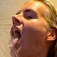 Anna Iff Meztelen