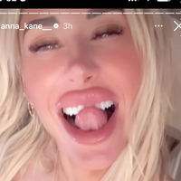 Anna Kane Meztelen