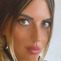 Anna Riano Meztelen