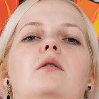 Anna Sahara Meztelen