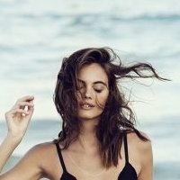 Anna Wolf Meztelen