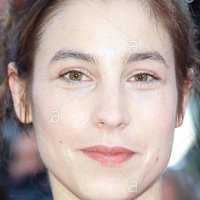 Anne Azoulay Meztelen