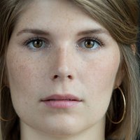 Anne Blomsgaard Meztelen