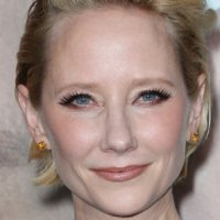 Anne Heche Meztelen