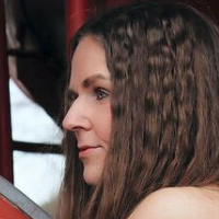 Anne Peisker Meztelen