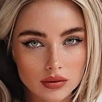 Antonia Freya Lydia Meztelen