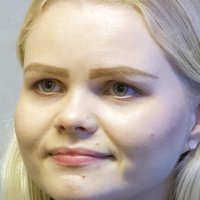 Anu Pekkarinen Meztelen