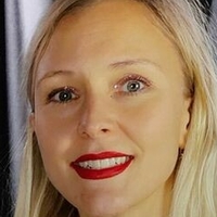 Anu Puumalainen Meztelen