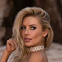 Anya Benton Meztelen
