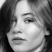 April Harel Meztelen