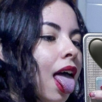 aramya Meztelen