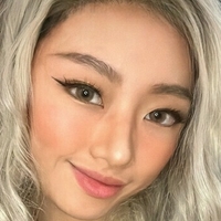 Ari Lee Meztelen