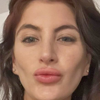 Ariana Basseri Meztelen