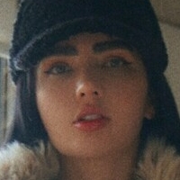ariana Meztelen