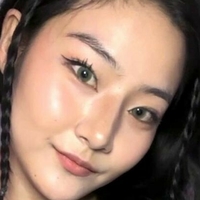 Arine Kim Meztelen