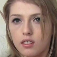 Arwen Datnoid Meztelen