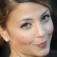 Arzu Bazman Meztelen