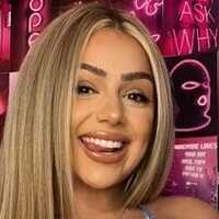 Ashley Meraz Meztelen
