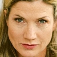 Astrid Fuenderich Meztelen