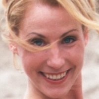 Astrid Posner Meztelen