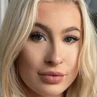 Astrid Wet Meztelen