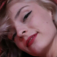 astridsjohn Meztelen