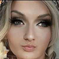 Augie Meztelen