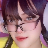 Ayu Chan Meztelen