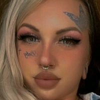Babygoth Meztelen