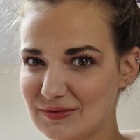 Bad Dolly Meztelen