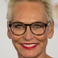 Baerbel Schaefer Meztelen
