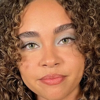 Bailey Bass Meztelen