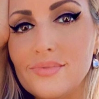 Barbie Howell Meztelen