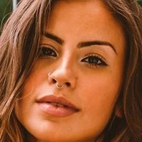 Beatriz Assis Meztelen