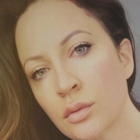 BecVA Meztelen