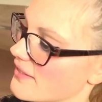 Bella Klein Meztelen