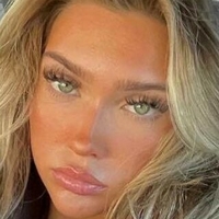 Bella Lakey Meztelen