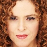 Bernadette Peters Meztelen