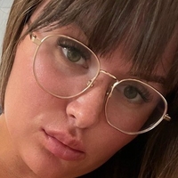 Beth Halsey Meztelen