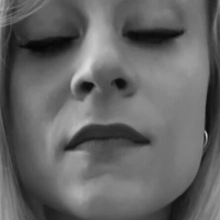 Bettina Gräsbeck Meztelen