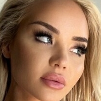 Bettinna Meztelen
