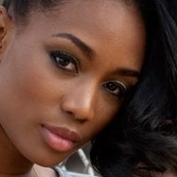 Beverly Sade Meztelen